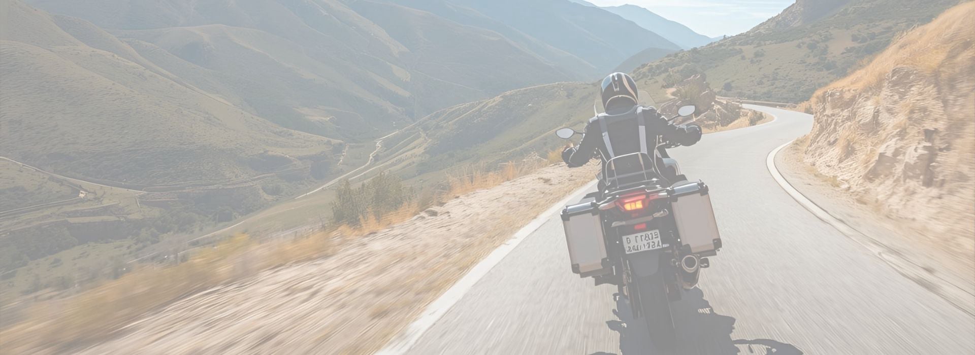 MOTO FUERA DE LA CIUDAD TRANQUILO ASEGURADO CON GARANTIA PARA MOTOS